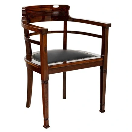 Orzechowy fotel do biurka w stylu secesyjnym